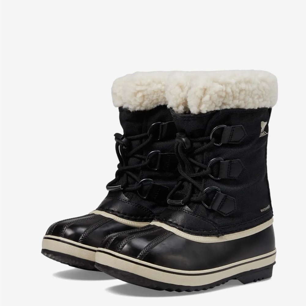 Sorel Black Lace Up Boots with Cream Accents Fur 6 Sterling Waterproof Snow